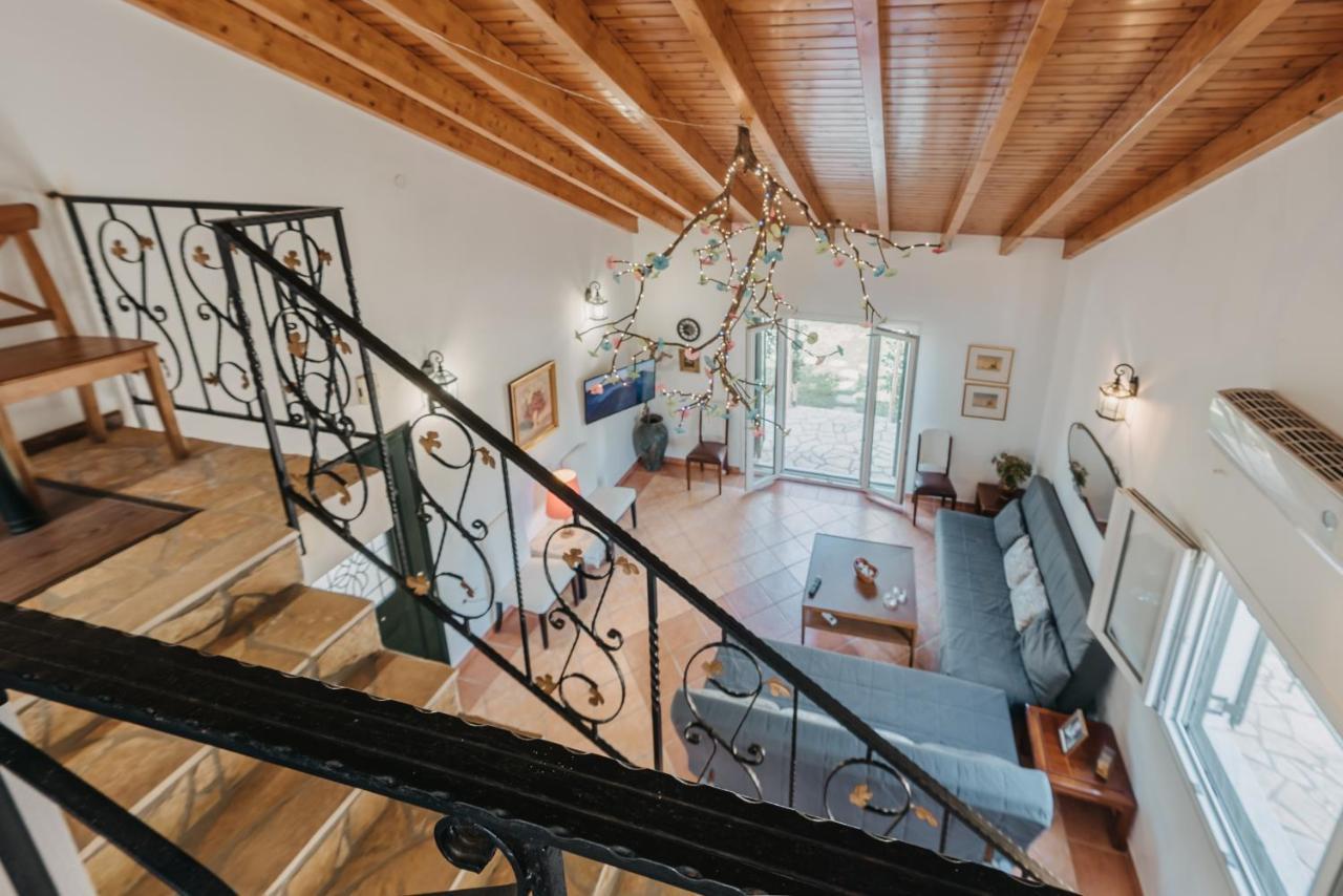 Villa Varka Vitalades Exterior photo